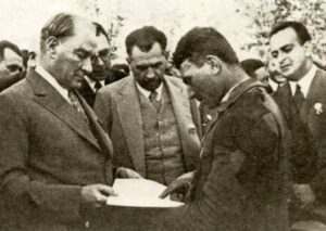 Andımızın yazarı kim biliyor musunuz?