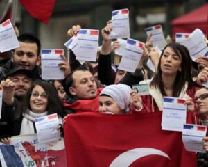Fransa’da Ermeni İddialarının Ders Kitaplarına Girmesine Tepki