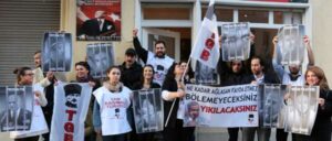 Bülenç Arınç’a Berlin’de TGB şoku!