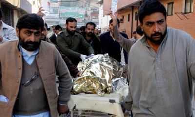 pakistan-da-cocuk-felci-asisi-yapan-gorevlilere-4183869_1208_o