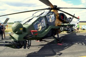 Türk yapımı T129 ATAK taarruz ve taktik keşif helikopteri