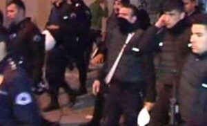 Polisi vatandaş korudu