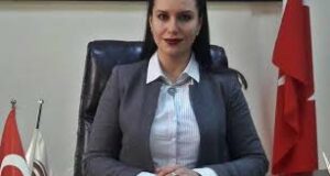Baş katil-hırsız yazan başhekim görevden alındı
