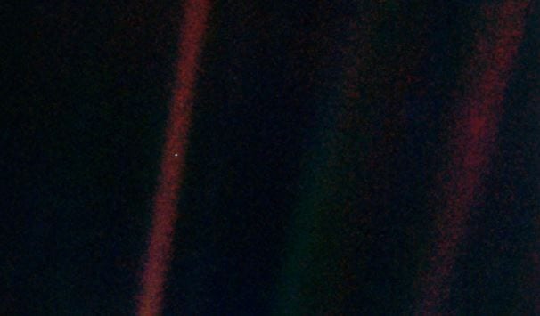 Voyager 1 Dünya fotoğrafı