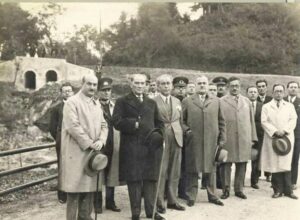 ATATÜRK VE TÜRK MİLLİYETÇİLERİ DOSYASI : GERÇEK DEVLET ADAMI DURUŞUYLA KENDİSİNİ BELLİ  EDER /// İŞTE BUYRUN