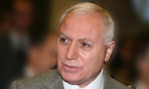Prof. Dr. Mehmet Haberal’ın Köln Konferansı ve İsmet Solak’tan Tarihe Düşülen Not