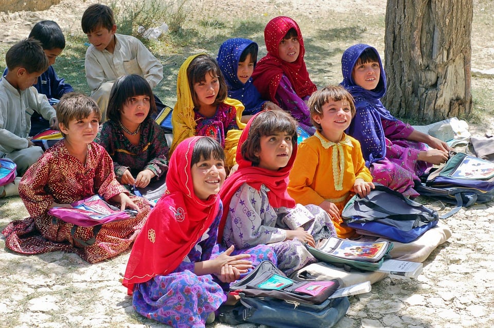 Afgan mülteciler temsili resim : Afgan öğrenci çocukları, Afganistan