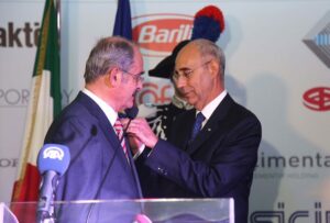 İtalya Cumhurbaşkanından Büyükerşen’e Liyakat Nişani