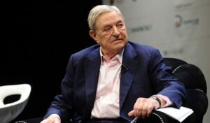 Soros: AB İtalya’ya aldığı göçmenler için tazminat ödemeli