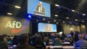 Almanya’da AfD oylarını arttırıyor