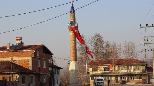 Camiler Haftası Üzerine Bir Derkenar (Sen ne anlarsın ezandan)