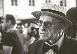 65 YAŞINA UYGULAMA SİYASİLERE DE OLSUN