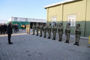 İçişleri Bakanı Soylu, İran sınırında incelemelerde bulundu