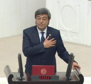 Dikkat Çeken Tepki!