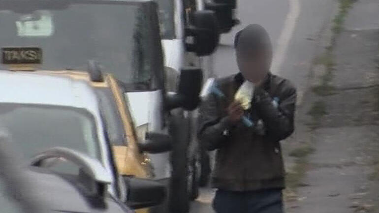 Trafikte korku... Sürücüler endişeli gözlerle bakıyor