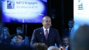 Türk Dışişleri yetkilisi: YPG terör örgütü olarak kabul edilmezse, NATO’nun Baltık ülkeleri planı desteklenmeyecek