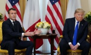 Macron: Türkiye bazen IŞİD’le bağlantılı gruplarla birlikte çalışıyor