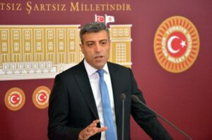 Öztürk Yılmaz :  Türkiye’nin Suriye’de  Elini Güçlendirecek Bir Plan Gerekiyor. Öztürk Yılmaz’dan Suriye Açıklaması
