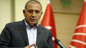 Gürsel Tekin: “Temel ihtiyaçlar ÜCRETSİZ olmalı!”