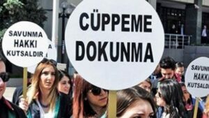 Avukatlar polis ablukasını kırdı