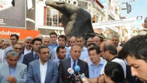 Halkın Adamı CHP İstanbul Milletvekili Gürsel Tekin Halk İle Buluştu !