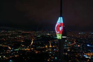 Azerbaycan ve Türkiye neden hala birleşmedi?