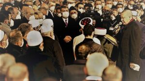 İnsanlar Yakınını Kaybettiğinde: Acı, Yas ve Bu Süreçle Başa Çıkma Yöntemleri