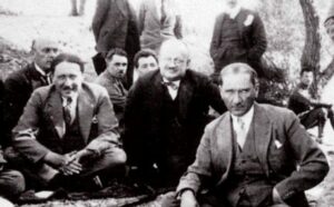 5 Martta ölen Cumhuriyet Devrimcileri Dr. Reşit Galip ve Müftü Mehmet Rıfat Börekçi’nin başardıklarını unutmamalıyız!