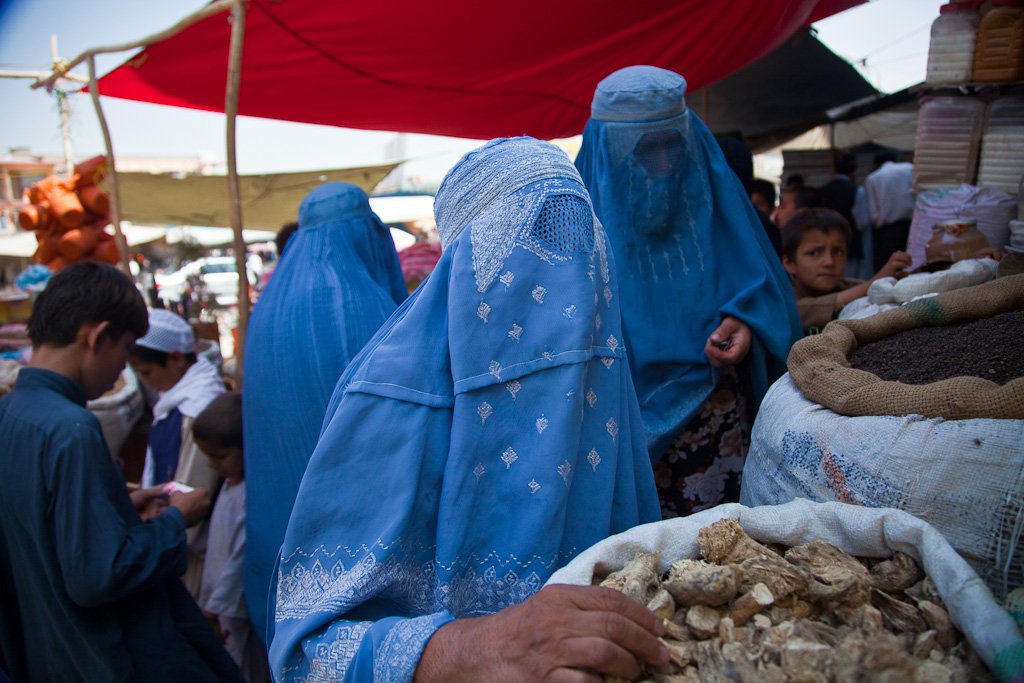 Taliban ülkeye hakim
