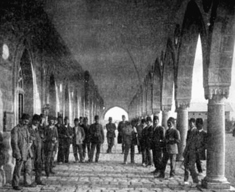 Mustafa Kemal ve Orta Doğu