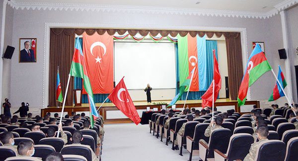 Türk tezisinə qarşı Türkdən antitezis düzəltməsinlər