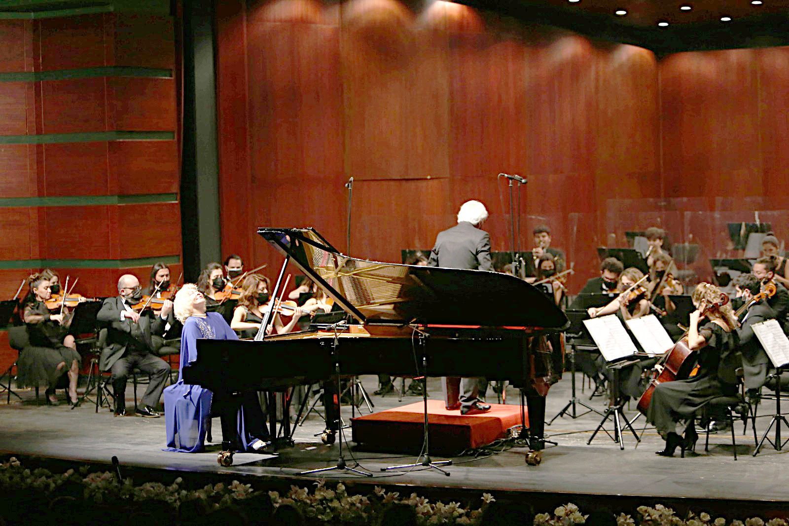 Gülsin Onay Konserleri