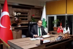 AKPLİLER MANİPÜLE HABERLERLE HALKI OYALIYOR!