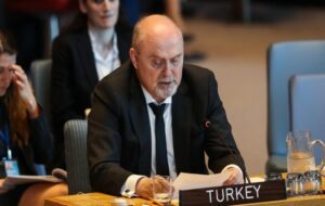 Rusya, Kırım’dan çıkmalı