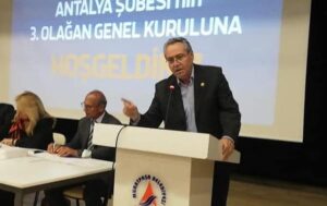FEMİNİST YÜRÜYÜŞÜNÜN ENGELLENMESİ ANAYASAL SUÇTUR