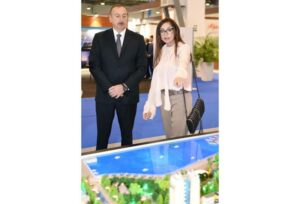 Özel, Aliyev ile Görüştü