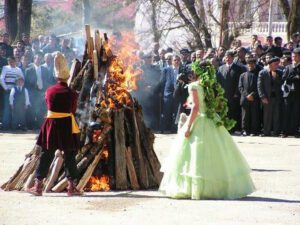 Savaşın Gölgesinde Nevruz ve Ramazan Bayramı