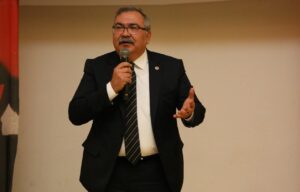 VATANDAŞLIK VERİLEN GÖÇMENLER, SEÇMEN Mİ OLACAK?