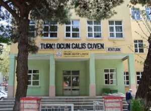 Türkiye’yi İmam Hatipliler Yönetiyor