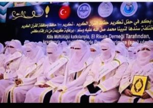 KONUŞURKEN ŞERİATÇI MÜSLÜMANLAR