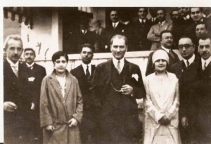 Büyük asker, büyük devlet adamı İsmet İnönü 25 Aralık 1973’de uçmağa varmıştı