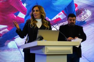 Kadınlar ücretsiz işçi olarak görülmemeli