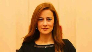 Saraylar artıyorsa Cumhuriyet risk altında demektir.