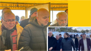 Biri gülerken, diğeri ağladı