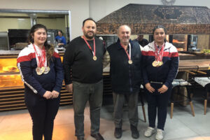 Şampiyon Kardeşlerden Usta Oyuncuya Anlamlı Jest
