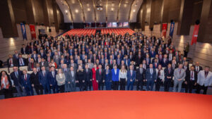 ANKETLER CHP DİYOR