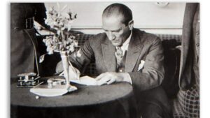 Atatürk ve Türk Dil Devrimi