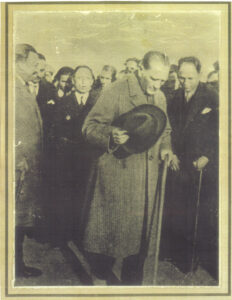 Gazi M.K. Atatürk 11 Haziran 1937 ‘de bütün tüm taşınır, taşımaz varlıklarını Türk milletine bırakmıştı